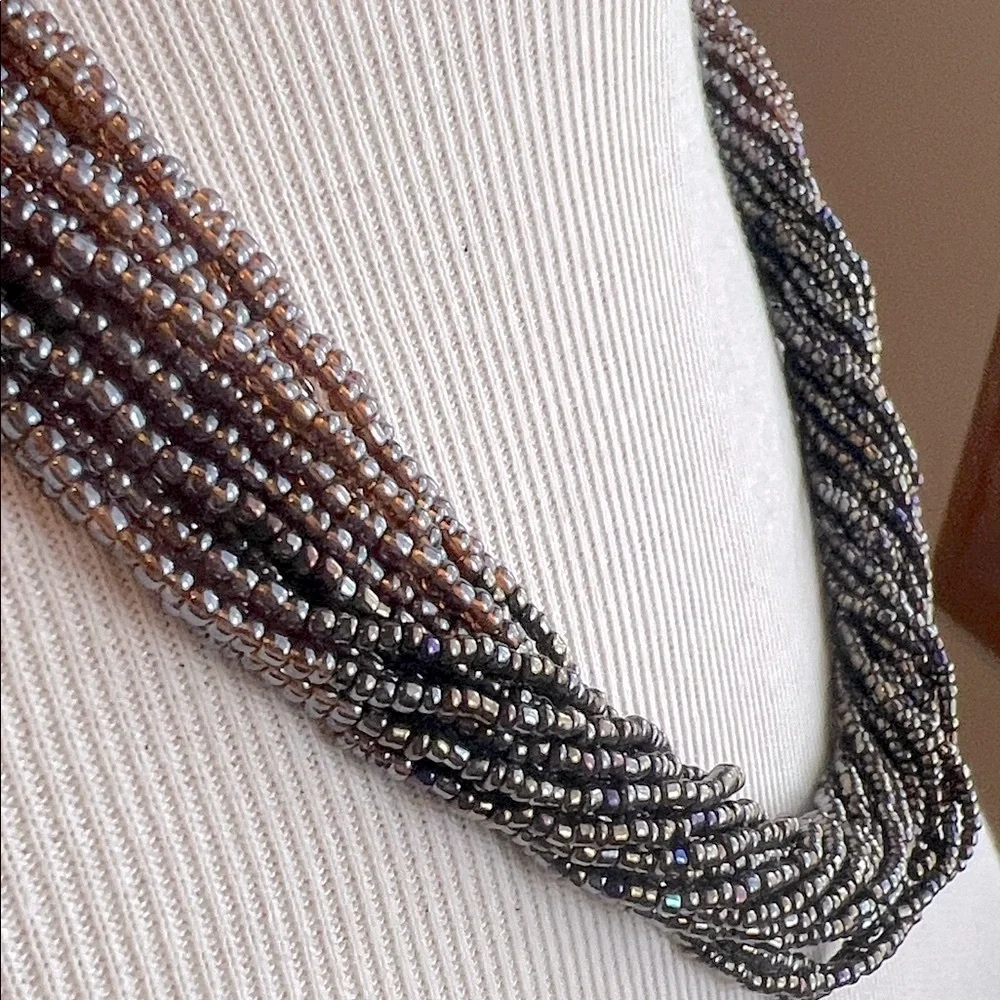 Elegant ombré Purple and Brown Beaded Fare Trade Necklace - Picture 2 of 8